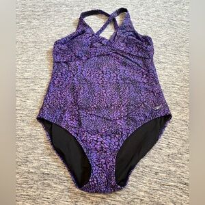 Speedo Women’s One Piece Swimsuit Medium
